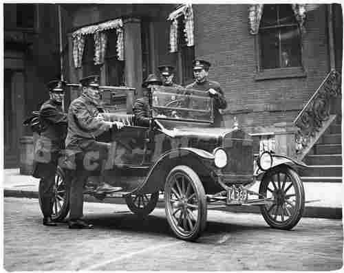Boston, MA PD - Pemberton Square Station Machine Gun Squad - 1921