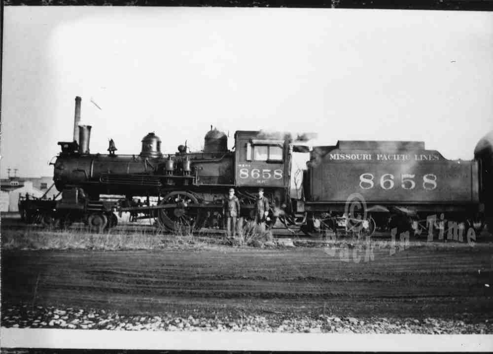 Missouri Pacific Railway Engine #8658 - large