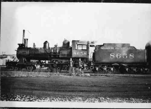 Missouri Pacific Railway Engine #8658